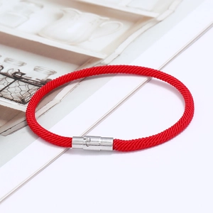 Bracciale rosso intrecciato per coppia con chiusura magnetica regalo di San Valentino