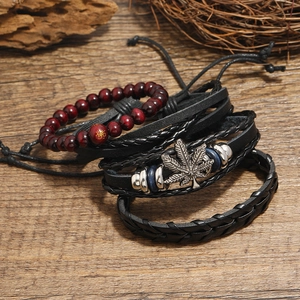 Set de bracelets multi-rangs vintage pour hommes avec feuille d'érable et perles