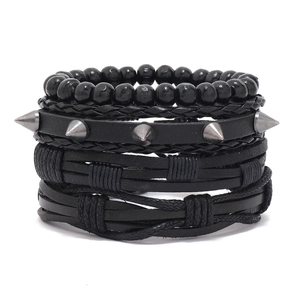 Bracciale da Uomo in Pelle Intrecciata Vintage Punk Regolabile a Più Strati Tessuto a Mano con Borchie Gioielli
