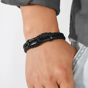 Men's multilayer woven black leather bracelet featuring a matte magnetic metal clasp