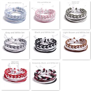 Lot de huit bracelets colorés tressés à la main avec fermetures à nœuds réglables