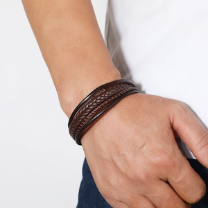 Men's vintage hand-woven leather bracelet with magnetic buckle in dark brown
