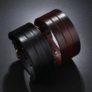 Bracelet large en cuir rétro avec boucle en bronze vintage en noir et marron foncé