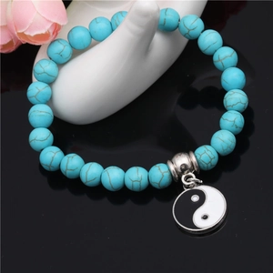 Bracelet en perles de turquoise 8mm avec pendentif Yin Yang noir et blanc classique