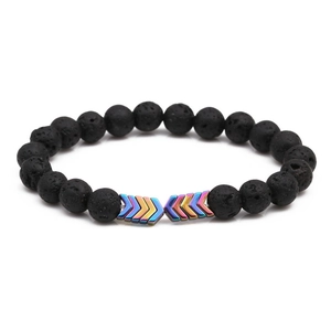 8mm zwarte lavasteen kralenarmband met regenboogkleurige metalen V-vormige accenten