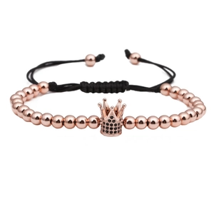Bracciale con perle a corona in oro rosa con zirconi neri e cordino intrecciato regolabile