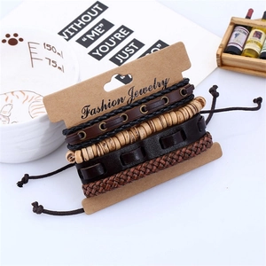 Vintage multilayer woven leather bracelet set with wooden beads for men in retro style