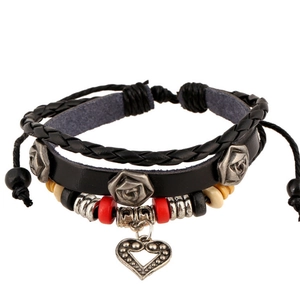 Bracelet Vintage en Cuir Tissé Multicouche pour Hommes Femmes Avec Pendentif Cœur Rose Accents en Alliage Perles en Bois Bijoux