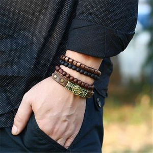 Men's 4-piece vintage leather bracelet set with wooden beads and tai chi charm