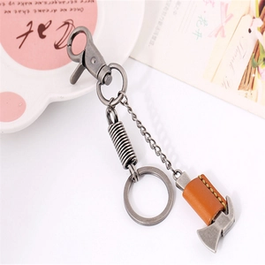 Vintage men's hammer keychain with leather wrap and matte silver alloy key ring
