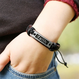 Pulsera ajustable de cuero trenzado retro con placa de metal faith para hombres y mujeres