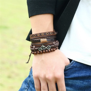 Retro 4-piece multilayer leather bracelet set for men with motorcycle charm and wooden beads