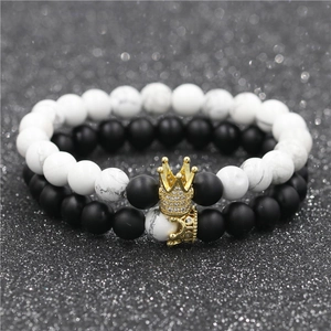 Set bracciali corona con zirconi micro-pave, turchese bianco e pietre laviche