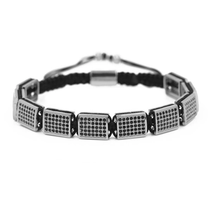 Bracelet tressé pour homme avec breloques rectangulaires en zircon noir et cordon réglable