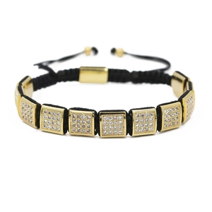 Bracelet tressé hip hop avec zircone cubique carrée de 10mm et cordon en nylon noir réglable