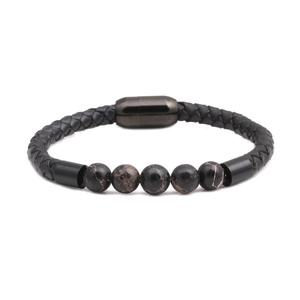 Bracciale da uomo in pelle intrecciata con perle di pietra e chiusura magnetica nera