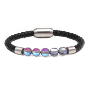 Bracelet en cuir tressé noir avec perles de lune 8mm et fermoir magnétique en acier