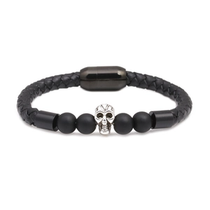 Herren Punk Lederarmband geflochten mit silbernem Totenkopf und matten Perlen