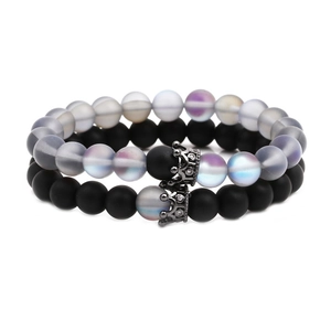 Set de Bracelets en Perles de Pierre de Lune Mate Unisexe Bracelet Elastique avec Pendentif Couronne en Alliage de Cuivre Strass Bijoux