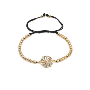 Bracciale intrecciato regolabile con pietre di zircone colorate e perline dorate