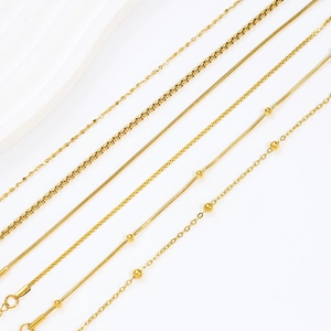 Colliers en acier inoxydable plaqué or 18 carats avec divers styles de maillons et designs