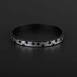 Bracelet jonc minimaliste en acier inoxydable noir mat avec motifs d'étoiles ajourés