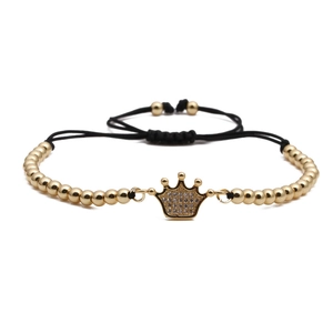 Bracelet Perlé avec Pendentif Couronne en Cuivre pour Femmes Hommes Micro Pavé de Strass Chaîne en Corde Ajustable Bijoux de Mode Cadeau