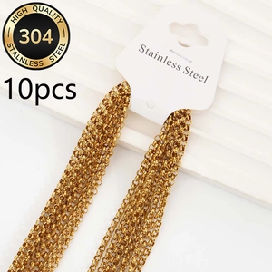 Detail view of 10-piece gold 304 stainless steel Rolo chains with lobster clasps