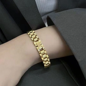 Bracelet de Montre en Acier Inoxydable Minimaliste pour Hommes Femmes Chaîne à Maillons Personnalisée Style Business Bijoux de Mode Cadeau