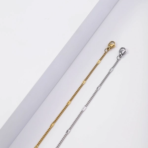 Polished stainless steel curb chains with flat rectangular links in gold and silver finish