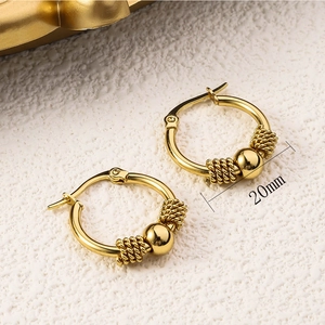 20mm Creolen aus 18K vergoldetem Edelstahl mit runder Perle und gedrehten Drahtspiralen