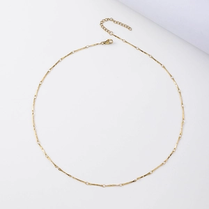 Collier chaîne bâton en acier inoxydable plaqué or 18 carats avec fermoir mousqueton réglable