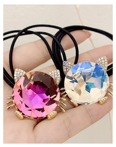 Detail of cute cat crystal hair tie featuring vibrant rhinestones and high elastic band