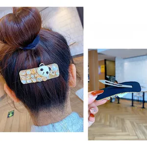 Détails de la barrette ours baroque avec strass et pince crocodile en métal robuste