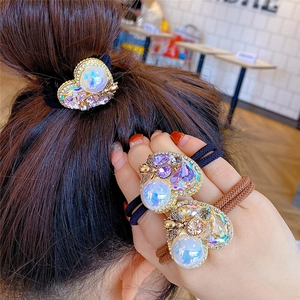 Vintage Baroque pearl hair tie with heart crystal and golden bee detail for women