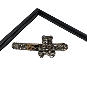 Barrette à cheveux à strass gris foncé avec motif d'ours et étiquette faite à la main
