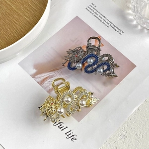 Vintage Chinese Style Dragon Hair Clip Alloy Rhinestone Artificial Pearl Shark Claw For Women New Year Fashion Hair Jewelry Accessories