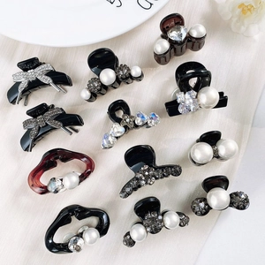 Elegant Mini Hair Claw Clips For Women Artificial Pearl Rhinestone Bow Floral Small Hairpins Sweet Korean Style Hair Accessories