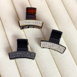Dreiteiliges Strass-Haarklammer-Set mit Schildpatt und schwarzen Harz-Haar-Accessoires