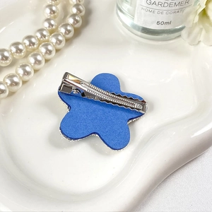 Barrette à cheveux étoile bleue mignonne avec cristaux et pince crocodile argent