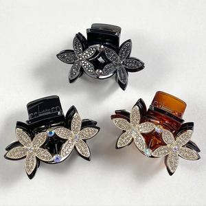 Korean Style Women Double Flower Hair Claw Clip Alloy Rhinestone Embellished Elegant Hair Accessories For Bun Updo Fashion Headwear
