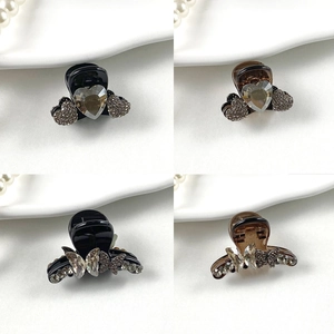 Elegant Rhinestone Mini Hair Claw Clip For Women Korean Style Resin Heart Butterfly Faux Artificial Pearl Inlaid Small Hair Clips Hairpin