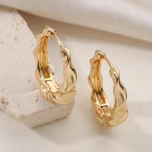 Minimalist Wave Texture Hoop Earrings For Women Modern Copper Real Gold Plated Geometric Earrings For Daily Dating Jewelry