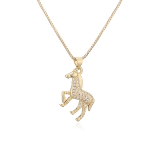 Collier avec pendentif cheval vintage plaqué or 18 carats et zircons blancs étincelants