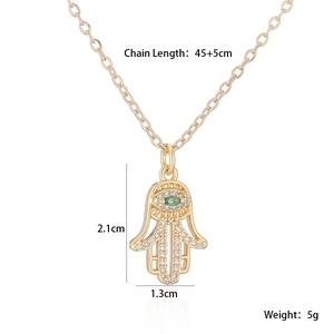 Collier Main de Hamsa plaqué or 18K avec zircon vert et chaîne réglable de 45+5cm