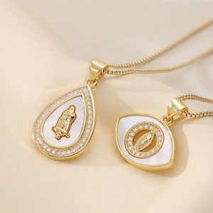 Collier Pendentif Vierge Marie en Cuivre Plaqué Or Vintage Zirconium Nacre Oeil du Mal Bijoux Religieux pour Femmes