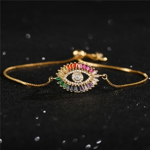 Bracelet œil maléfique arc-en-ciel avec oxydes de zirconium et chaîne dorée