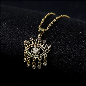 Collier pendentif œil maléfique plaqué or 18 carats avec zircons colorés tendance