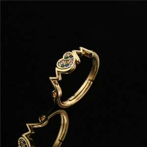 Bague MOM plaquée or 18 carats avec cœur en cristaux colorés et anneau ondulé