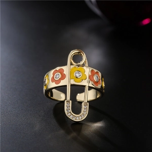 Gold paperclip open ring with sparkling zircon stones and colorful enamel flowers